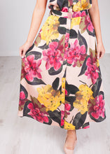 Load image into Gallery viewer, Alana Floral Midi Dress - The Walk in Wardrobe