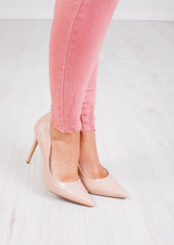 Load image into Gallery viewer, Alexa Pink Skinny Jeans - The Walk in Wardrobe