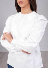 Load image into Gallery viewer, Alice White Collar Top - The Walk in Wardrobe