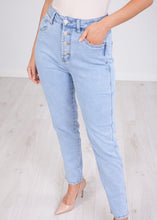 Load image into Gallery viewer, &#39;Caroline&#39; 4 Button Jeans - The Walk in Wardrobe