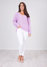 Load image into Gallery viewer, Cherie Lilac Lace Top - The Walk in Wardrobe