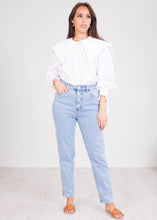Load image into Gallery viewer, FiFi White Blouse - The Walk in Wardrobe