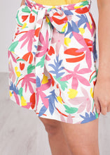 Load image into Gallery viewer, Frankie Floral Printed Shorts - The Walk in Wardrobe