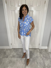 Load image into Gallery viewer, Frankie Starfish Shirt - The Walk in Wardrobe