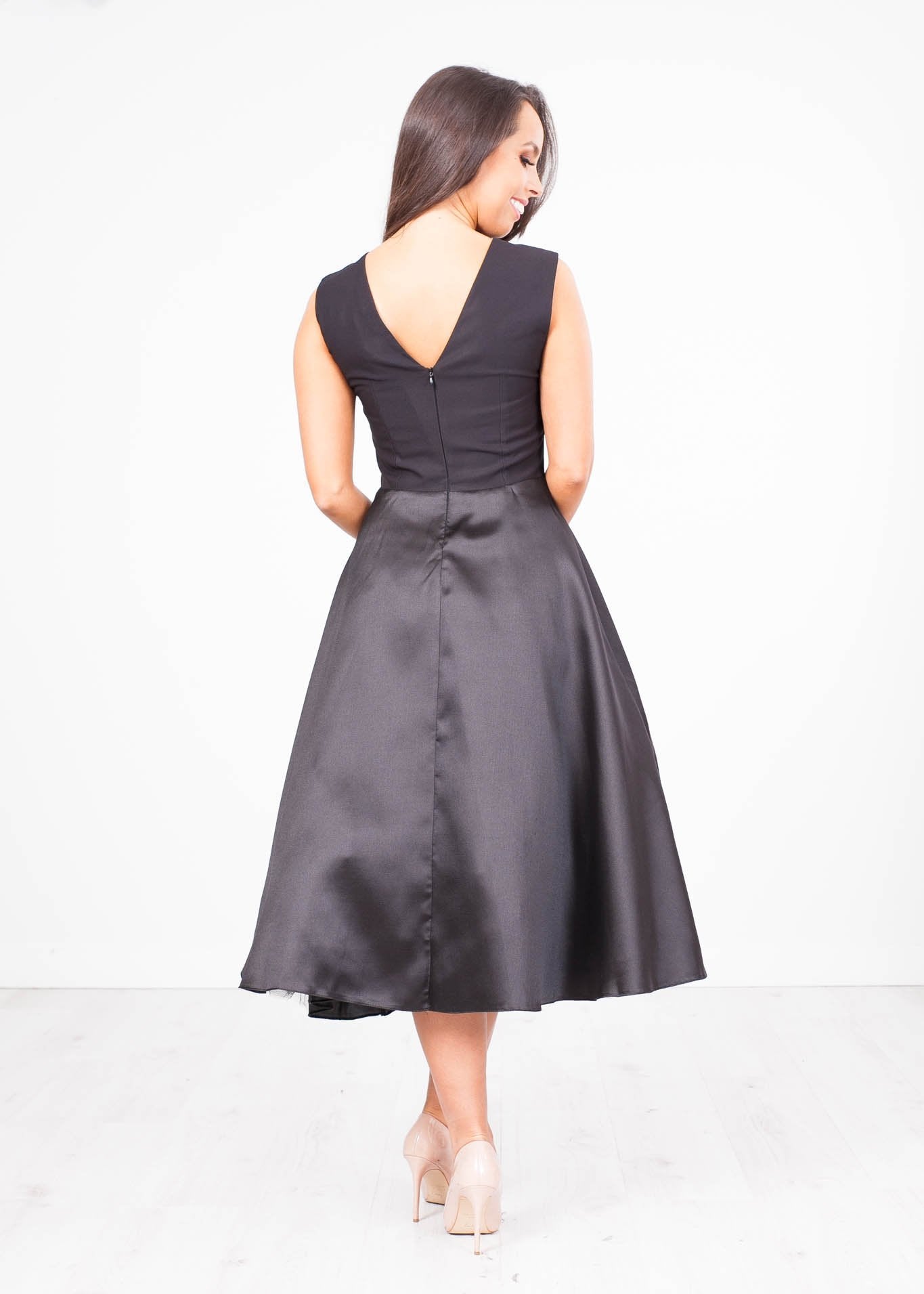 Georgia Black Full Skirt Dress - The Walk in Wardrobe