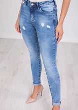 Load image into Gallery viewer, &#39;Jilly&#39; Mid Wash Skinny Jeans - The Walk in Wardrobe
