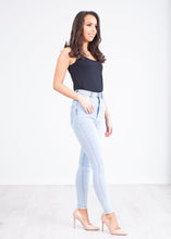 Load image into Gallery viewer, &#39;Kitty&#39; Super High Light Wash Jeans - The Walk in Wardrobe