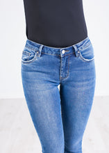 Load image into Gallery viewer, &#39;Lucy&#39; Distressed Hem Skinny Jeans - The Walk in Wardrobe