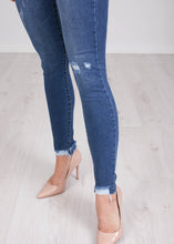 Load image into Gallery viewer, &#39;Lydia&#39; Distressed Wash Jeans - The Walk in Wardrobe