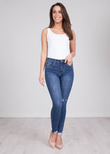 Load image into Gallery viewer, &#39;Lydia&#39; Distressed Wash Jeans - The Walk in Wardrobe