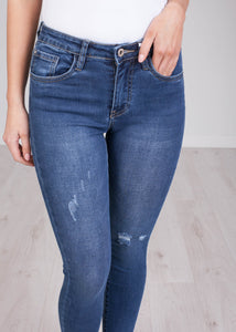 'Lydia' Distressed Wash Jeans - The Walk in Wardrobe
