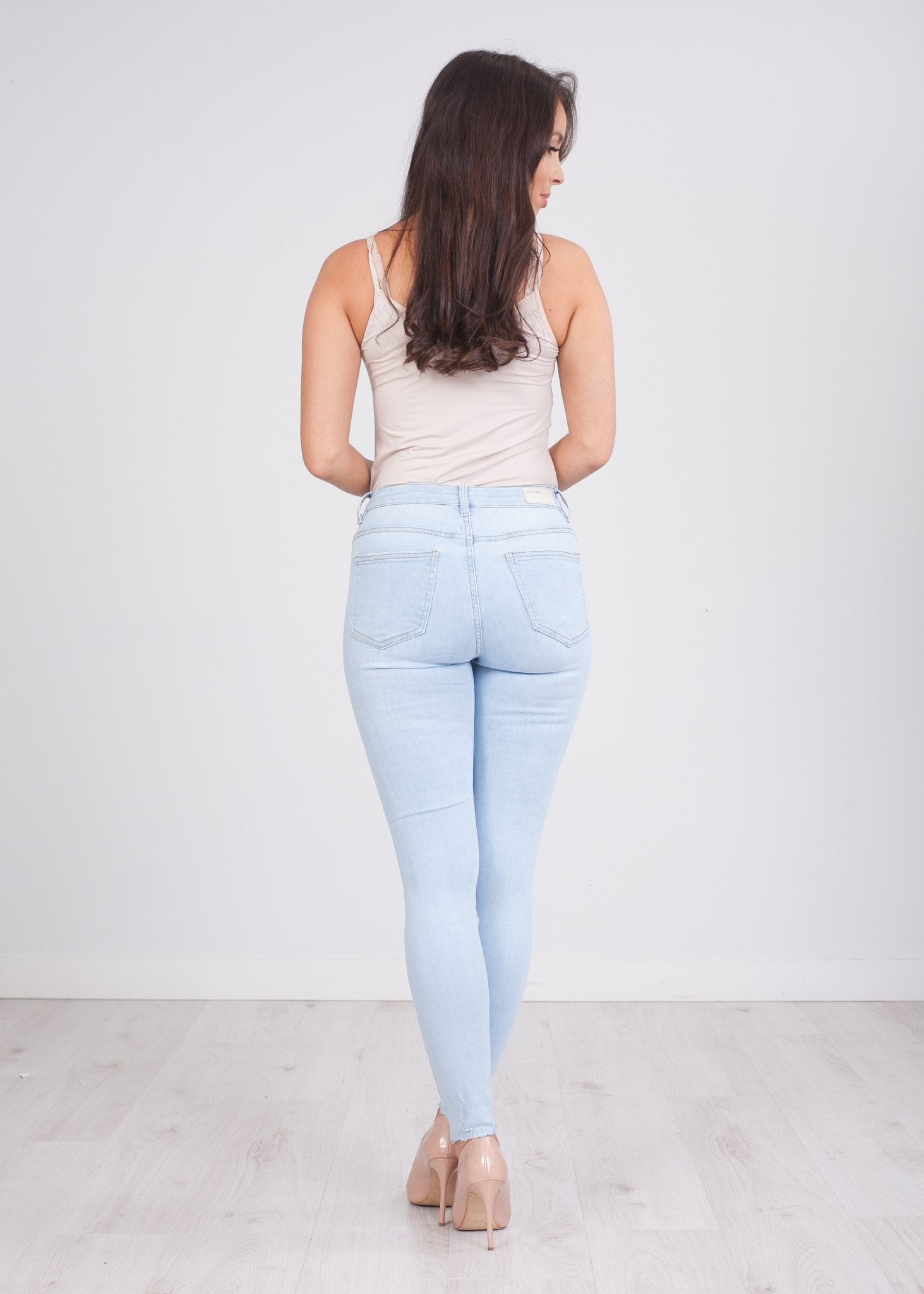 'Maisie' Light Wash Distressed Jeans - The Walk in Wardrobe