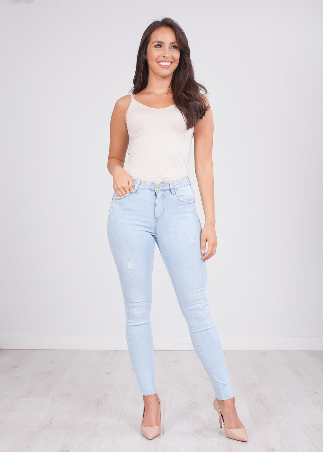 'Maisie' Light Wash Distressed Jeans - The Walk in Wardrobe