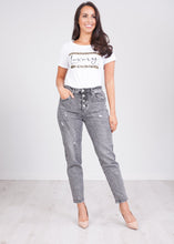 Load image into Gallery viewer, &#39;Michelle&#39; Black Wash Jeans - The Walk in Wardrobe