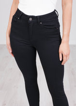 Load image into Gallery viewer, &#39;Molly&#39; Black Wash Jeans - The Walk in Wardrobe