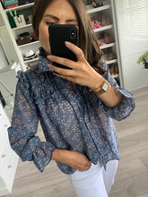 Load image into Gallery viewer, Nora Floral Blouse - The Walk in Wardrobe