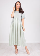 Load image into Gallery viewer, Nora Mint Contrasting Dress - The Walk in Wardrobe
