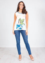 Load image into Gallery viewer, Perla Sleevless Top - The Walk in Wardrobe
