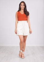 Load image into Gallery viewer, Pippa Cream Speckled Shorts - The Walk in Wardrobe