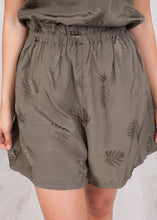 Load image into Gallery viewer, Pippa Khaki Pineapple Shorts - The Walk in Wardrobe