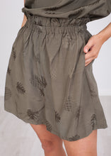 Load image into Gallery viewer, Pippa Khaki Pineapple Shorts - The Walk in Wardrobe