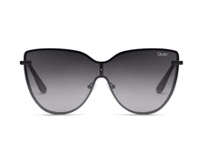 Load image into Gallery viewer, Quay Australia - Daydream - The Walk in Wardrobe