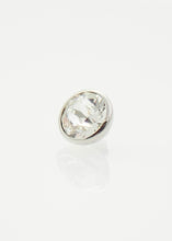 Load image into Gallery viewer, Qudo - Silver Crystal Topper - The Walk in Wardrobe