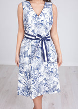 Load image into Gallery viewer, Rita Blue Print Dress - The Walk in Wardrobe
