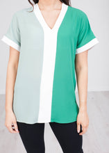 Load image into Gallery viewer, Rita Green Contrasting Top - The Walk in Wardrobe
