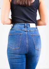 Load image into Gallery viewer, &#39;Roisin&#39; Super High Waist Skinny Jeans - The Walk in Wardrobe