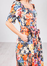 Load image into Gallery viewer, Savannah Floral Dress - The Walk in Wardrobe
