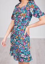 Load image into Gallery viewer, Savannah Floral Mini Dress - The Walk in Wardrobe