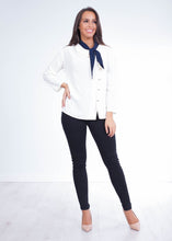 Load image into Gallery viewer, Savannah Navy &amp; Cream Blouse - The Walk in Wardrobe