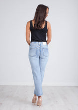 Load image into Gallery viewer, &#39;Sirenna&#39; Mom Distressed Mom Jeans - The Walk in Wardrobe