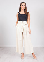 Load image into Gallery viewer, Sophia Cream Culotte Trousers - The Walk in Wardrobe