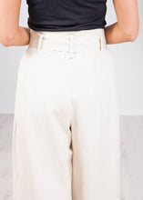 Load image into Gallery viewer, Sophia Cream Culotte Trousers - The Walk in Wardrobe